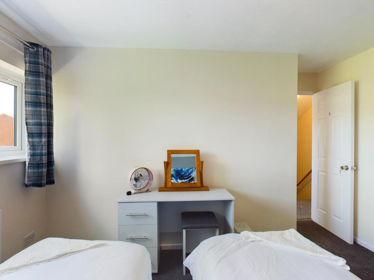 247 Serviced Accommodation In Telford- 3Br House Exteriér fotografie